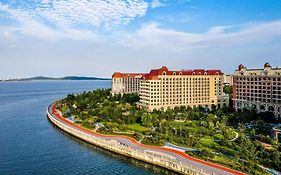 Crowne Plaza Qingdaoorientalmoviemetropolis By Ihg